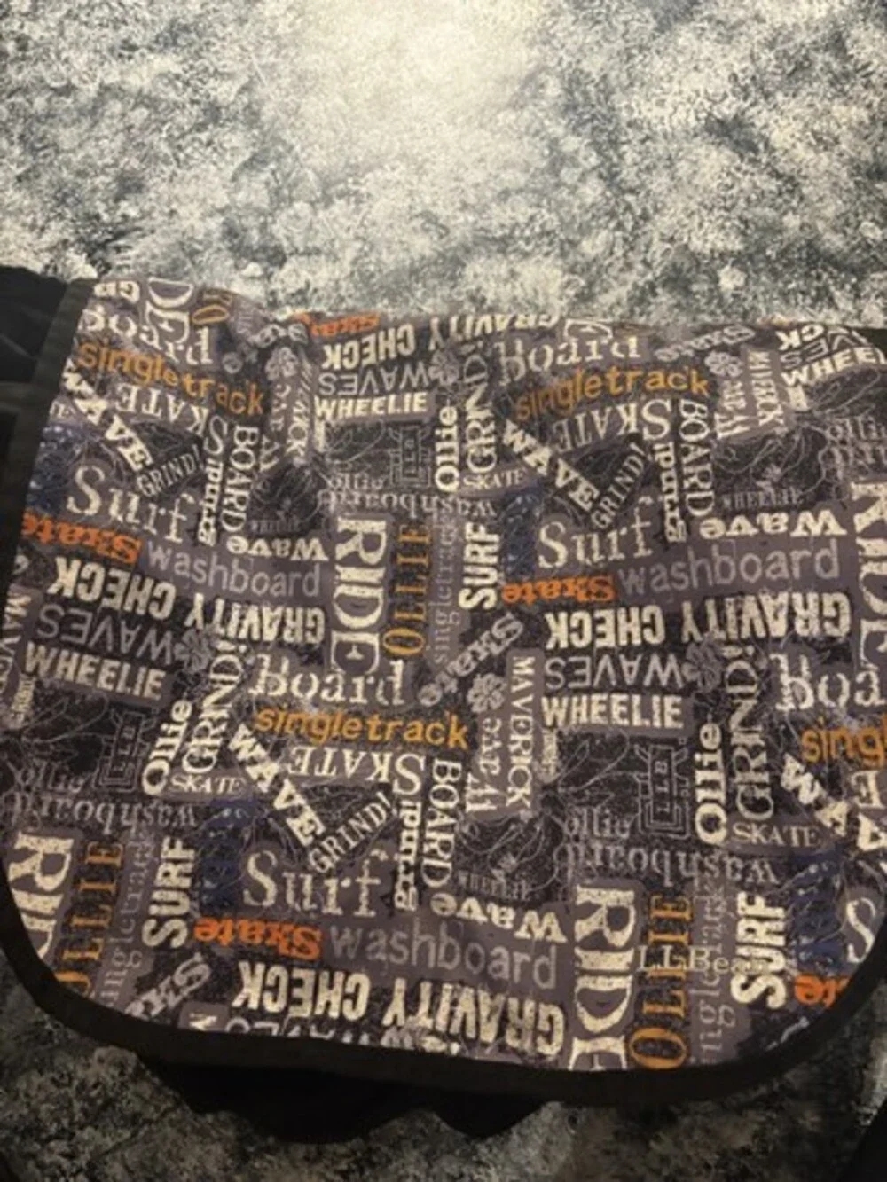 LL BEAN MESSENGER BAG - LARGE - GRAFFITI SKATER SURFER PRINT